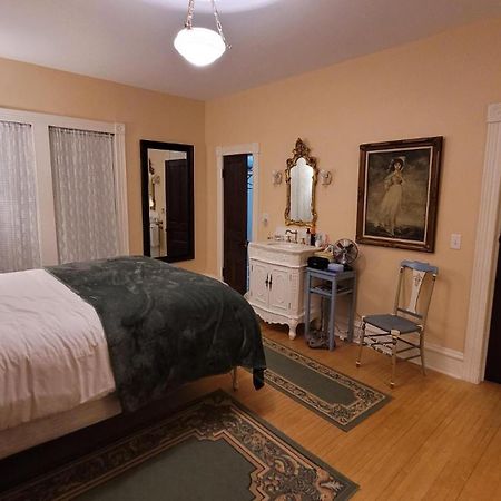 Oaklawn Inn Menomonie Esterno foto
